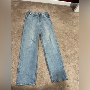 American Eagle straight leg/mom jeans light wash, semi-distressed